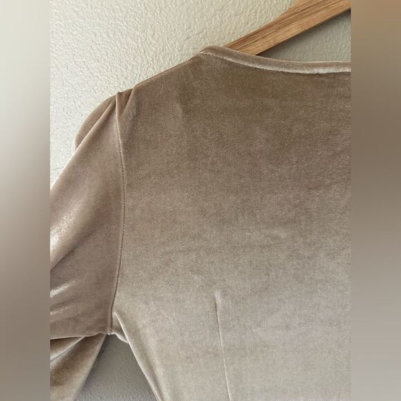 Baltic Born Meghan Velvet Wrap Maxi Dress in Champagne Floor Length Dress XS - Picture 9 of 11